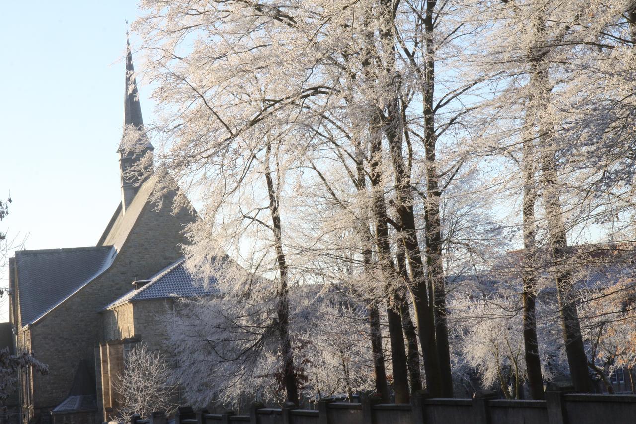 Natuerlich Famos Schlafen Hotel Warburg Kültér fotó